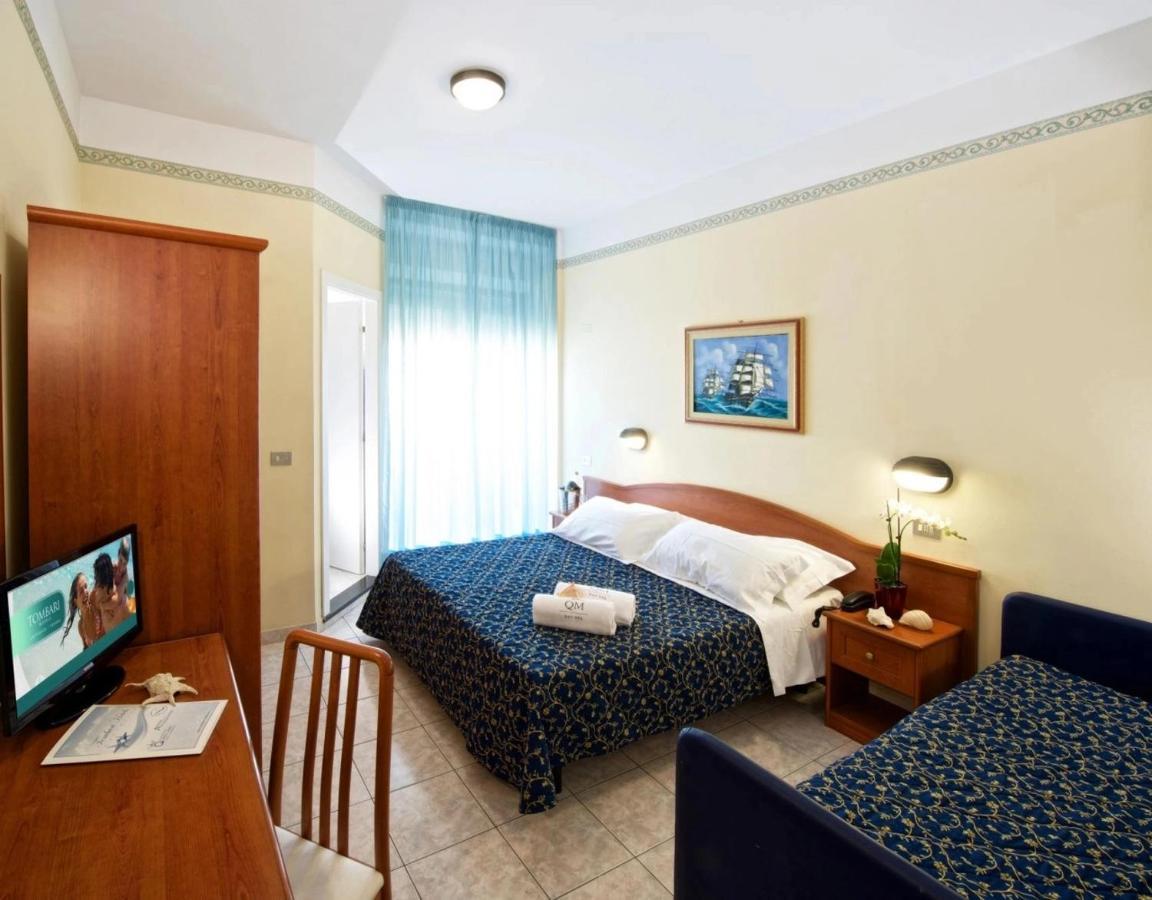 Hotel Queen Mary Cattolica Kültér fotó